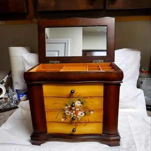 JEWELRY BOX